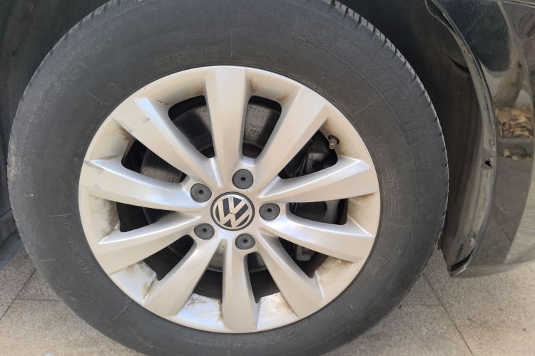 大众 帕萨特 2014款 1.8TSI DSG尊荣版车身外观10