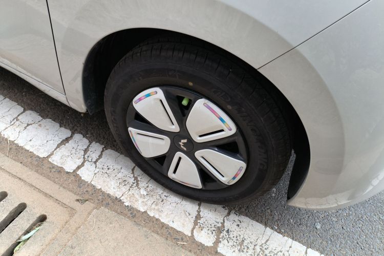 五菱汽车 宏光MINIEV 2025款 四门版 进阶款车身外观10