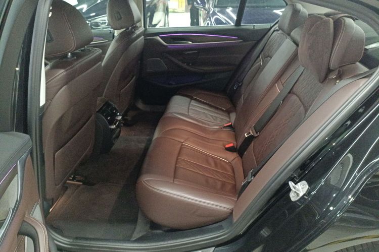 宝马5系 2018款 530Li 尊享型 豪华套装中控内饰21