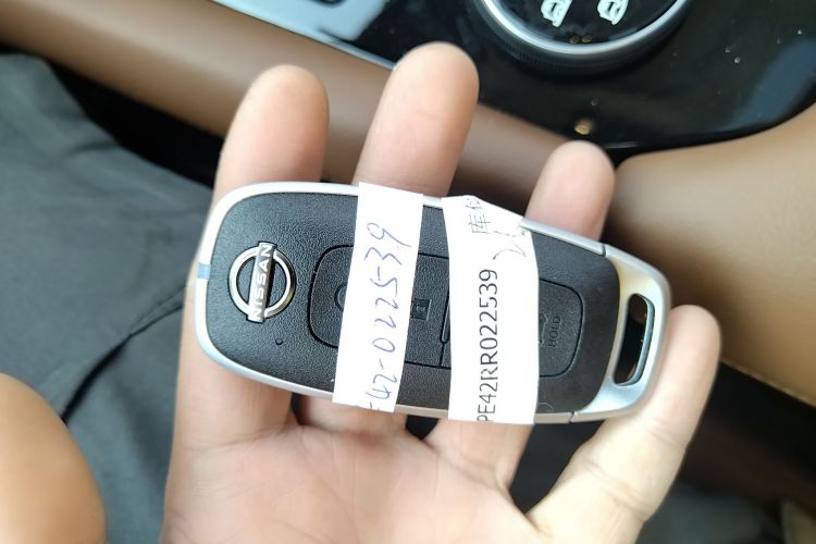 日产 探陆 2024款 380VC-TURBO 四驱智尊版 6座中控内饰11