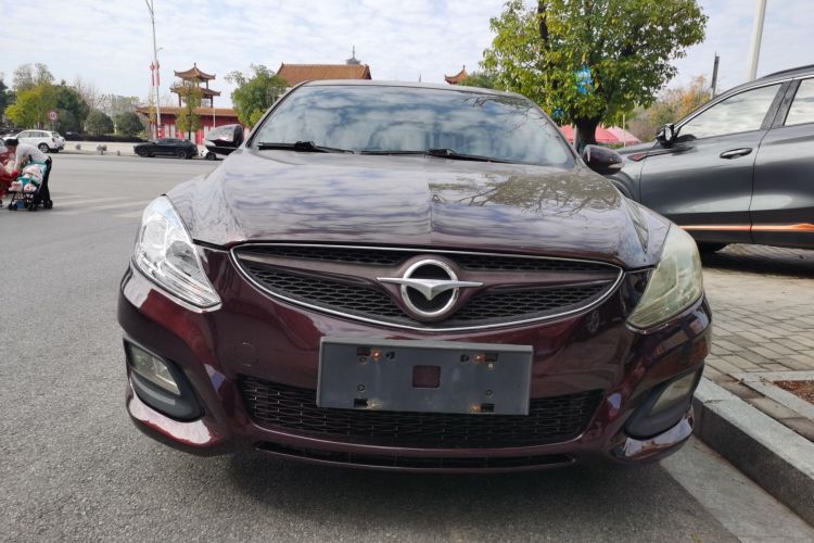 海马M6 2015款 1.5T CVT豪华型车身外观2