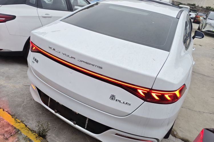 比亚迪 秦PLUS 2021款 EV 400KM 豪华型车身外观7