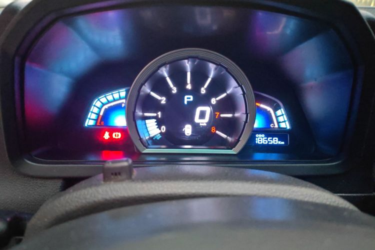 纳智捷 优6 SUV 2017款 改款 1.6T 时尚型局部细节14