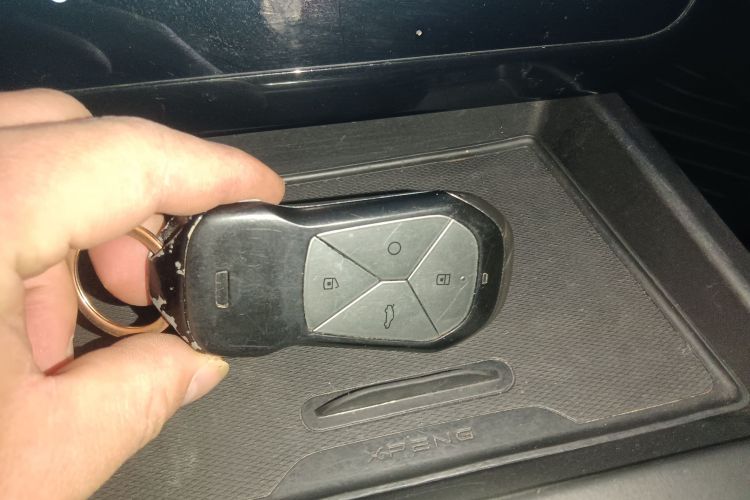 小鹏G3 2022款 G3i 460G+中控内饰11