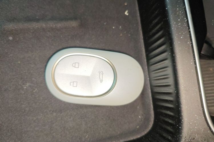 蔚来ET5T 2025款 冠军纪念版 75kWh Touring中控内饰7001