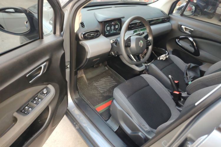 零跑汽车 零跑T03 2021款 400轻享版 三元锂中控内饰7003