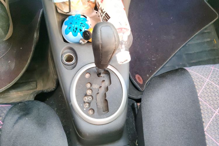 铃木 雨燕 2013款 1.5L 自动20周年限量版中控内饰18