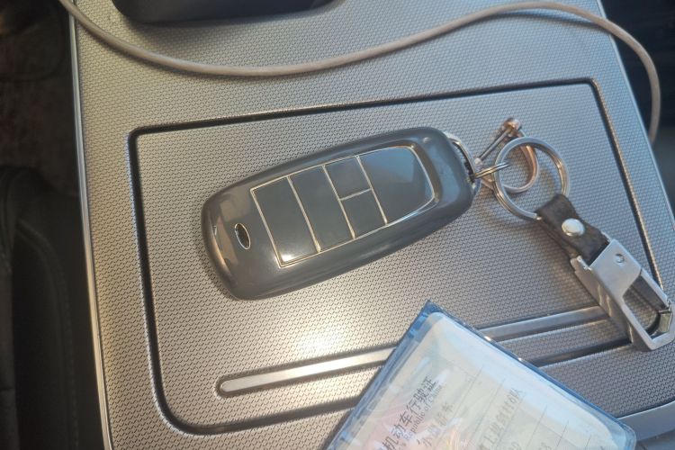 埃安 AION Y 2023款 Younger 星耀版中控内饰7001