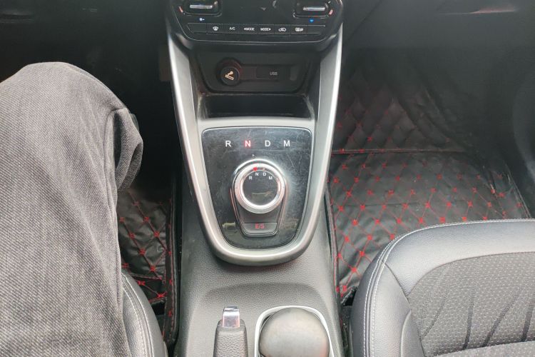 宝骏510 2017款 1.5L 自动时尚型中控内饰18