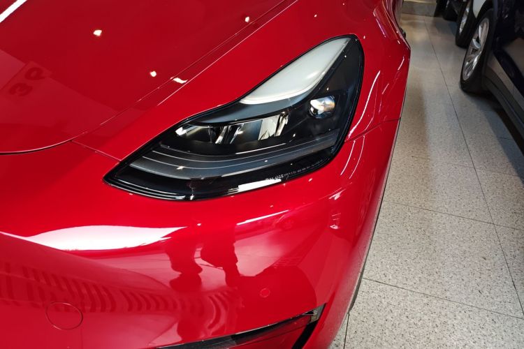 特斯拉 Model Y 2021款 长续航全轮驱动版 3D7局部细节36