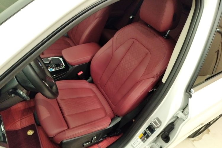 宝马iX3 2024款 领先型中控内饰19