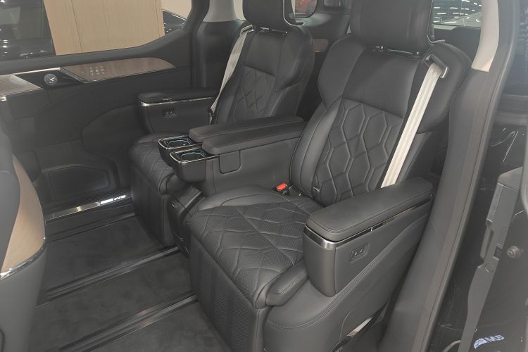 沃尔沃EM90 2025款 Ultra 六座中控内饰7004