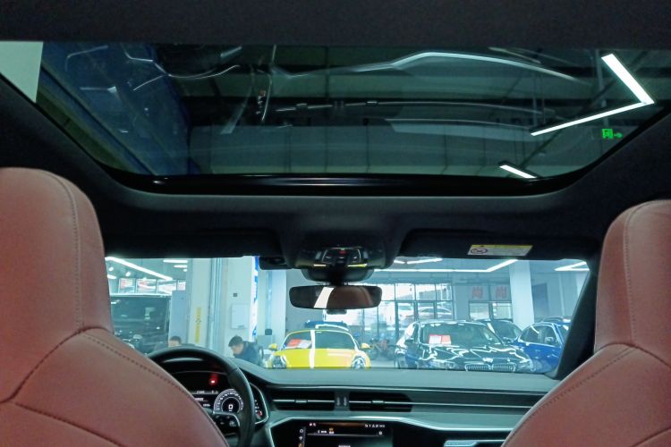 奥迪A7L 2024款 45 TFSI quattro S-line 黑武士版局部细节22