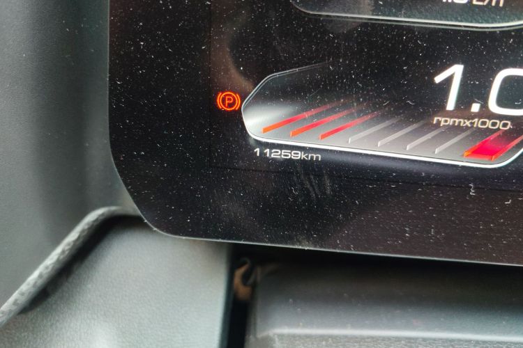 哈弗大狗 2021款 2.0T DCT四驱中华田园犬版中控内饰15