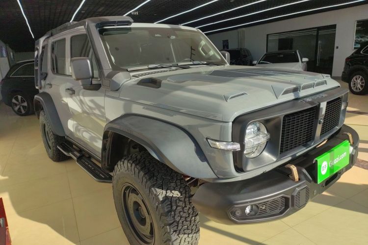 坦克300 2023款 2.0T 铁骑02车身外观3