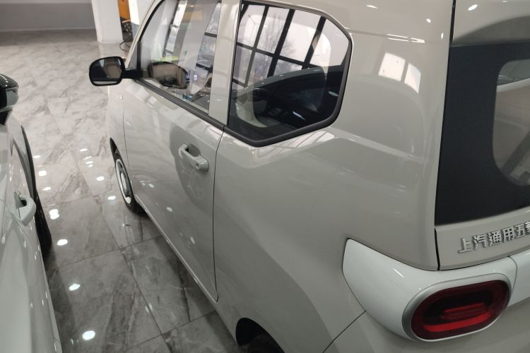 五菱汽车 宏光MINIEV 2024款 第三代 215km 青春版车身外观4