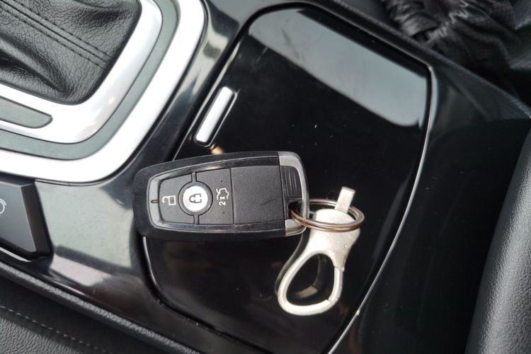 福特 锐界 2018款 EcoBoost 245 两驱豪锐型 7座 国V中控内饰7001