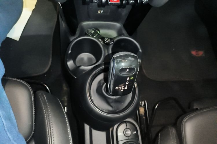 MINI 2019款 1.5T COOPER 经典派局部细节18