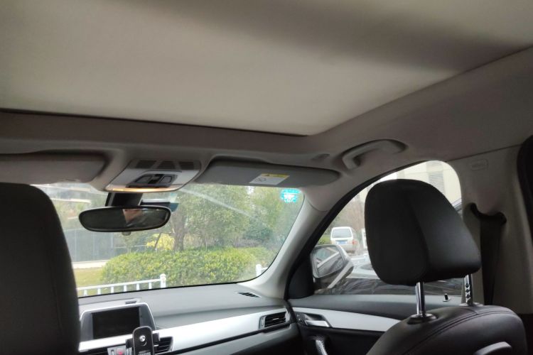 宝马X1 2016款 sDrive18Li 尊享型中控内饰22