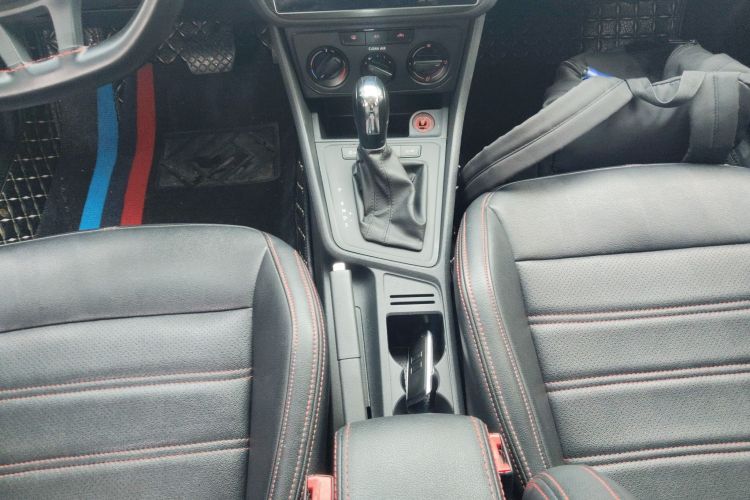 大众 朗逸 2017款 1.6L 自动风尚版局部细节18