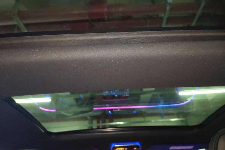 奔驰EQE 2022款 350 先型特别版中控内饰22