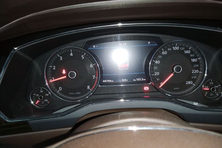 大众 辉昂 2016款 380TSI 两驱至尊版中控内饰14