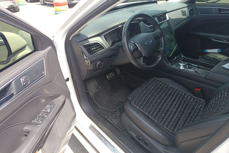 福特 金牛座 2019款 EcoBoost 245 尊享版中控内饰7002