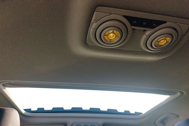 宝马3系 2019款 320Li M运动套装局部细节22