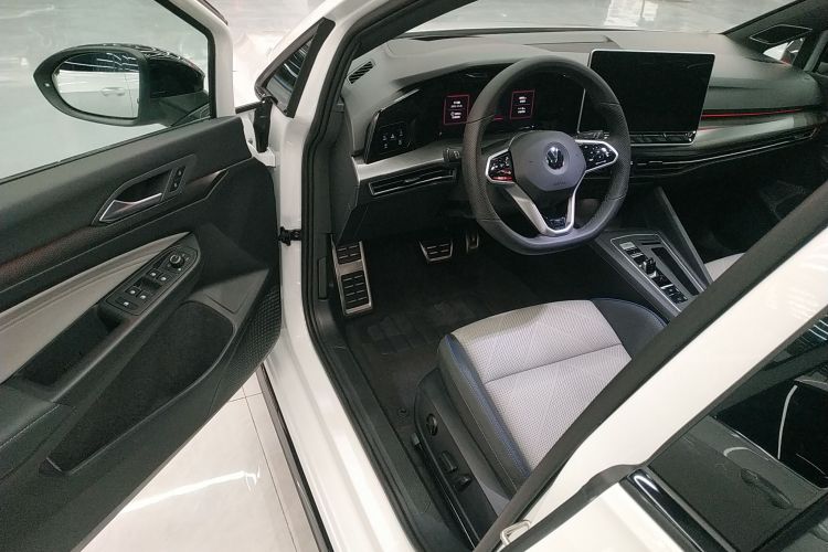 大众 高尔夫 2025款 300TSI R-Line中控内饰20