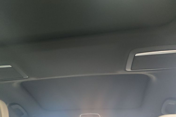 宝马7系 2018款 730Li 领先型 M运动套装局部细节22