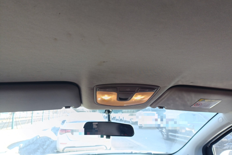 北汽新能源EX 2018款 EX360 新尚版中控内饰22