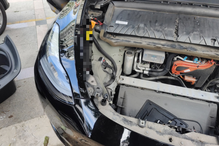 特斯拉 Model Y 2022款 后轮驱动版局部细节9006