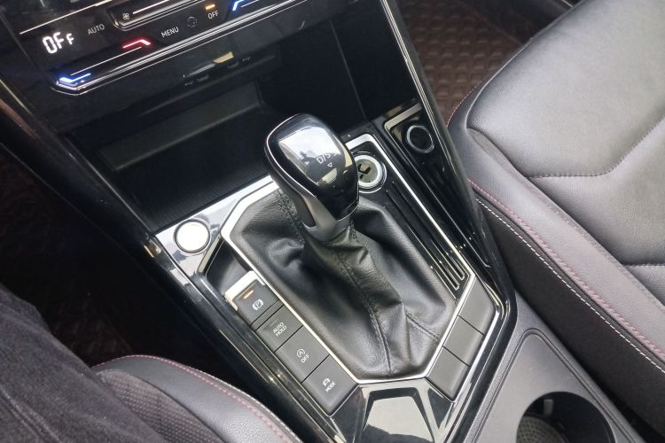 大众 探岳 2022款 330TSI 两驱豪华智联版中控内饰18