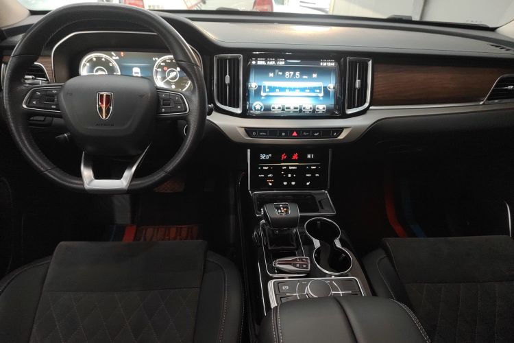 红旗HS7 2022款 2.0T DCT两驱智联旗享版 五座中控内饰16