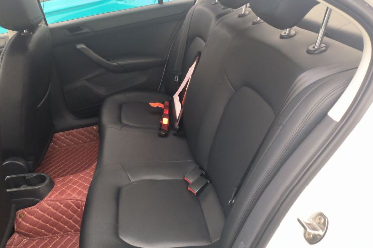 大众 桑塔纳 2021款 1.5L 自动风尚版中控内饰21