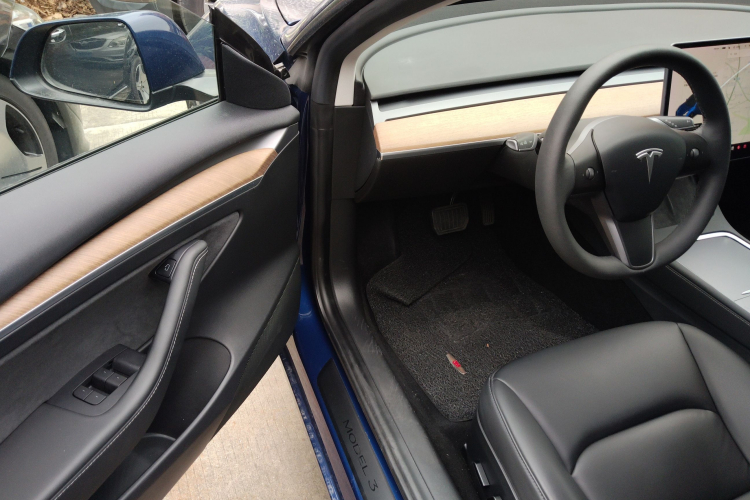 特斯拉 Model 3 2021款 标准续航后驱升级版中控内饰7003