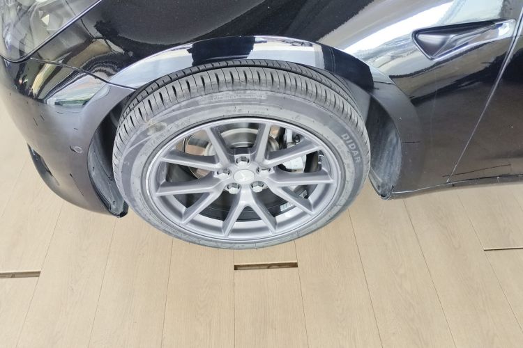 特斯拉 Model 3 2021款 标准续航后驱升级版 3D6车身外观6007