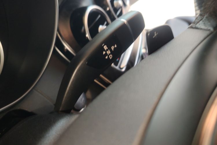 奔驰C级 2015款 C 200 L 运动型中控内饰18