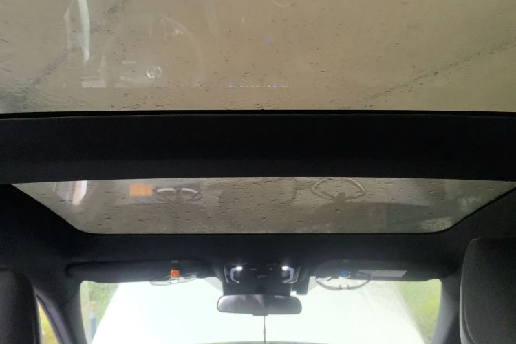 丰田 凯美瑞 2024款 双擎 2.0HXS 运动Plus版中控内饰22