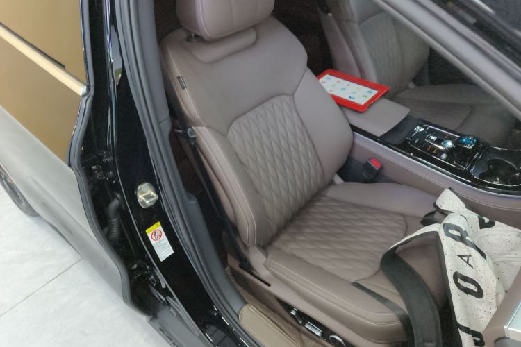 比亚迪 汉 2025款 EV 智驾版 506KM尊贵型局部细节41