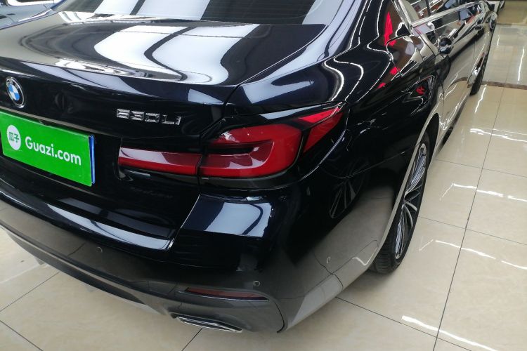 宝马5系 2021款 530Li xDrive M运动套装车身外观9