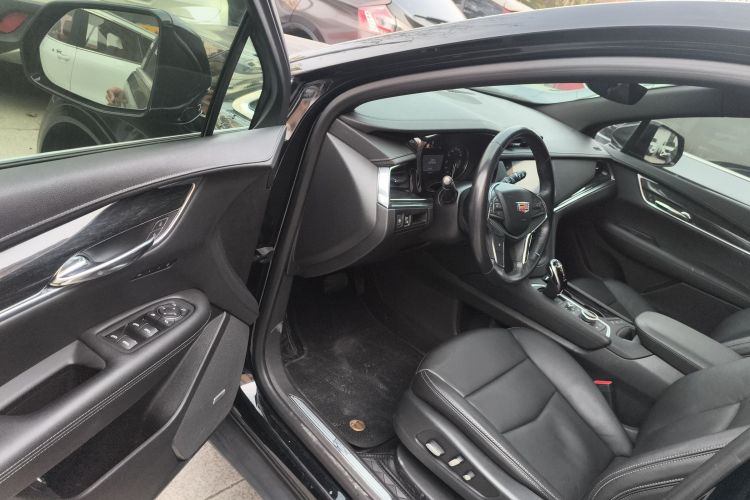 凯迪拉克XT5 2020款 改款 28T 豪华型中控内饰20