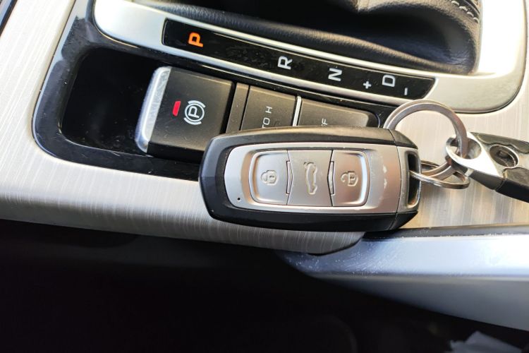 吉利汽车 博越 2018款 1.8TD 自动两驱智联型4G互联版中控内饰11