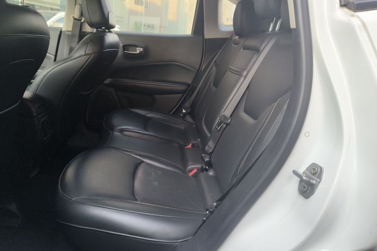 Jeep 指南者 2017款 200T 自动家享版中控内饰21