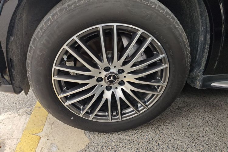 奔驰GLC 2023款 GLC 300 L 4MATIC 动感型 5座车身外观6007