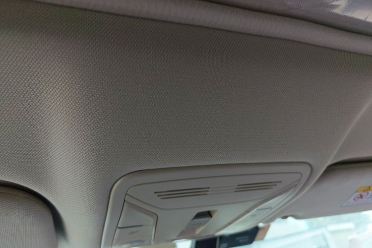 红旗H5 2022款 经典款 改款 1.5T DCT旗韵版中控内饰22