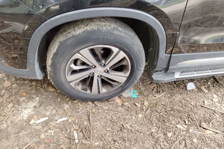 长安CS75 2020款 280T 自动智惠型 国VI车身外观35