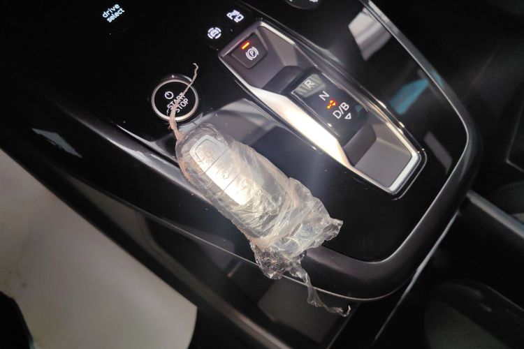 奥迪Q4 e-tron 2024款 40 e-tron 创境版中控内饰11