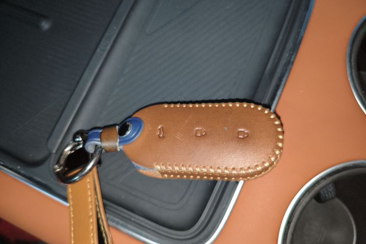 理想汽车 理想L8 2023款 Air中控内饰7001