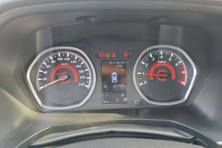 东南DX3 2018款 1.5L 手动尊贵型中控内饰14